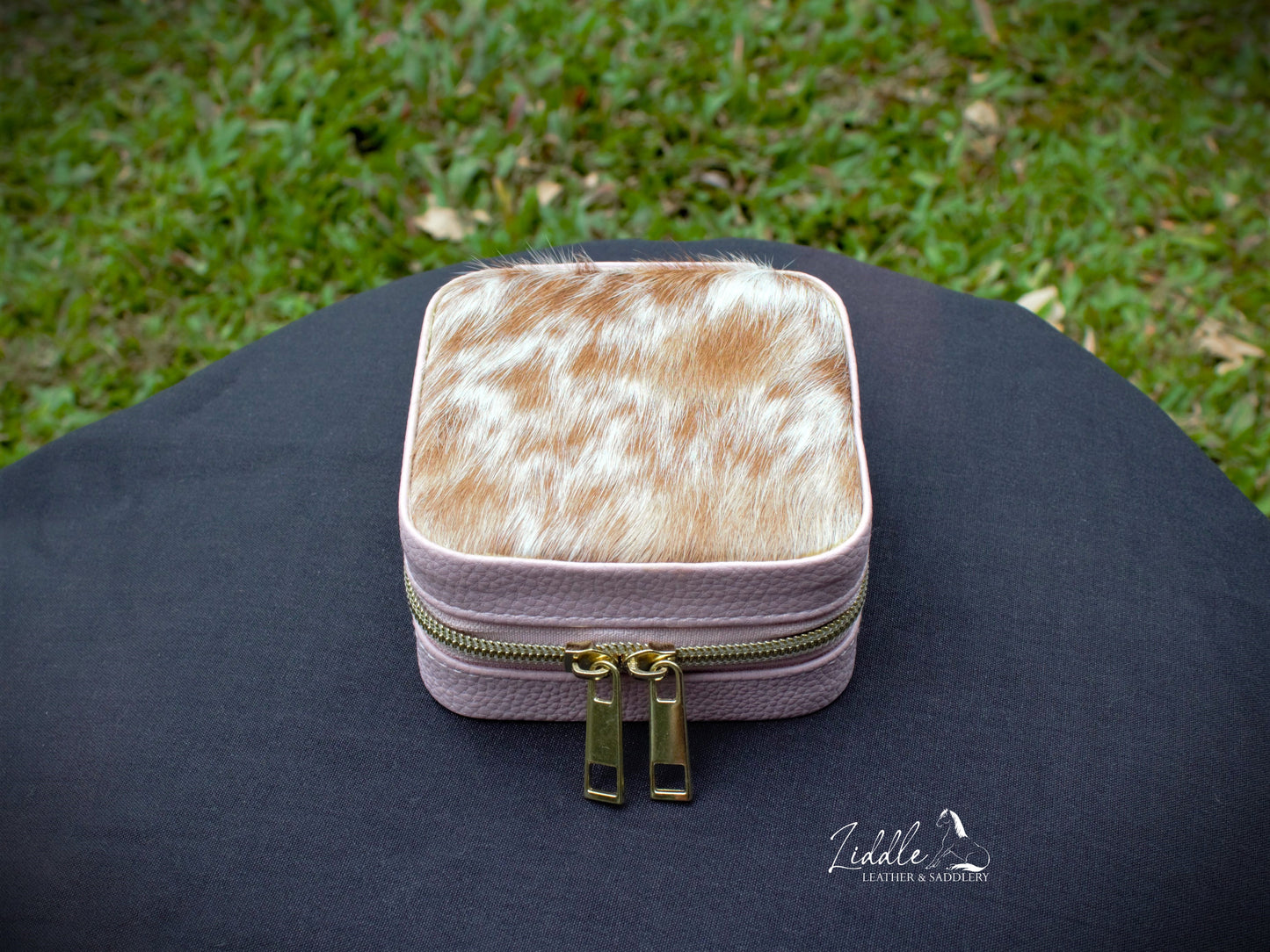 Cowhide Travel Jewlery Boxes Medium