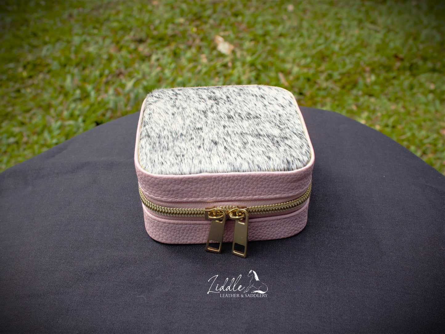 Cowhide Travel Jewlery Boxes Medium