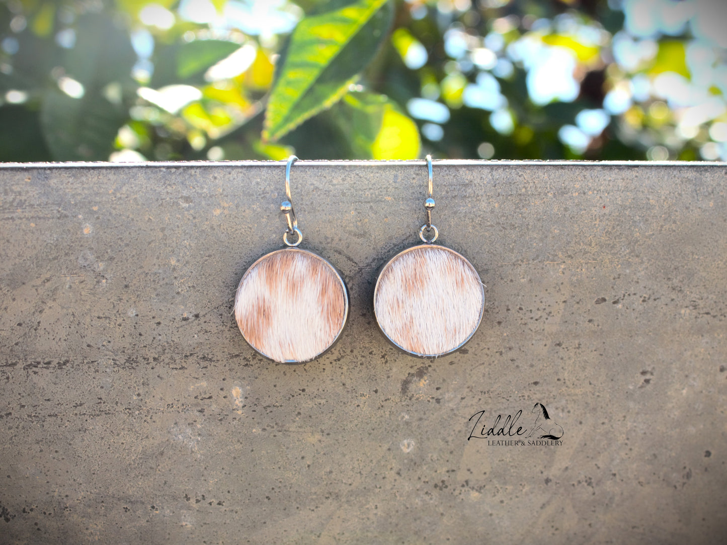 Cowhide Dangle Earring Tan & White